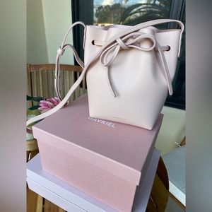 NIB Mini Mini Mansur Gavriel bucket bag in Rosa